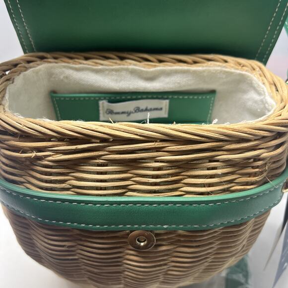 TOMMY BAHAMA Small Flap Green Faux Leather Wicker/Straw Crossbody Dome Bag NWT - Picture 10 of 10